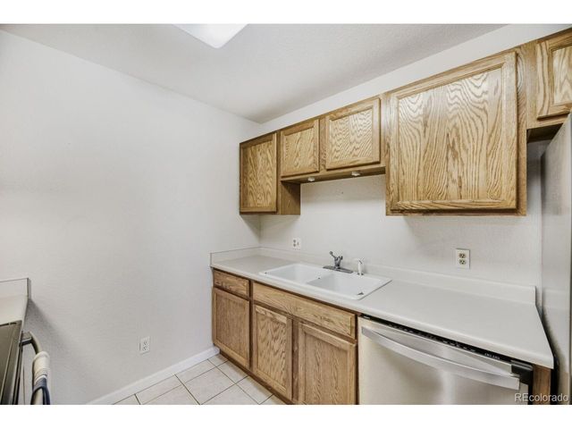 13085 W Cedar Dr 313, Lakewood, CO 80228