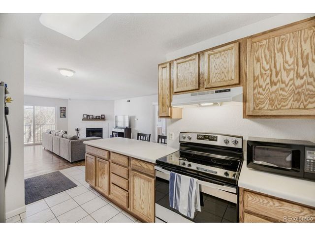 13085 W Cedar Dr 313, Lakewood, CO 80228