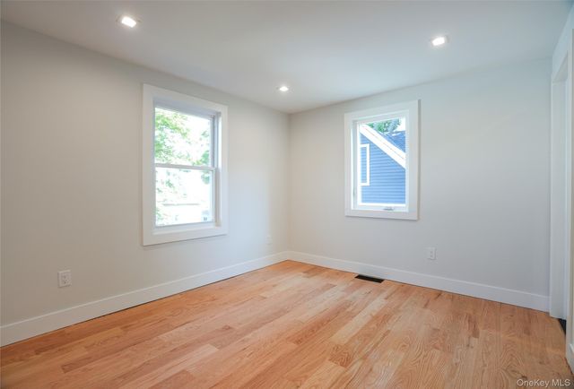 31 W Elizabeth Street 1, Tarrytown, NY 10591