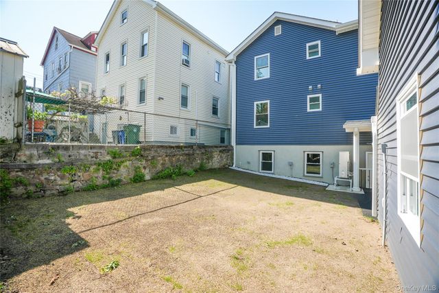31 W Elizabeth Street 1, Tarrytown, NY 10591