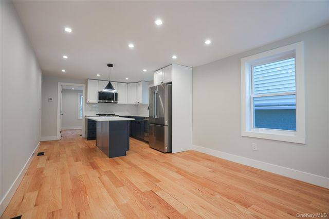 31 W Elizabeth Street 1, Tarrytown, NY 10591