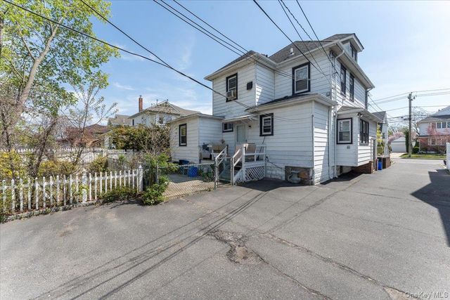 37 Catherine Street, Valley Stream, NY 11580