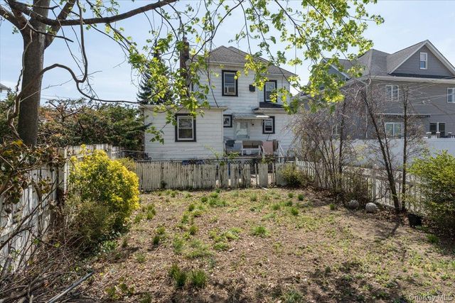 37 Catherine Street, Valley Stream, NY 11580