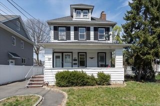 37 Catherine Street, Valley Stream, NY 11580