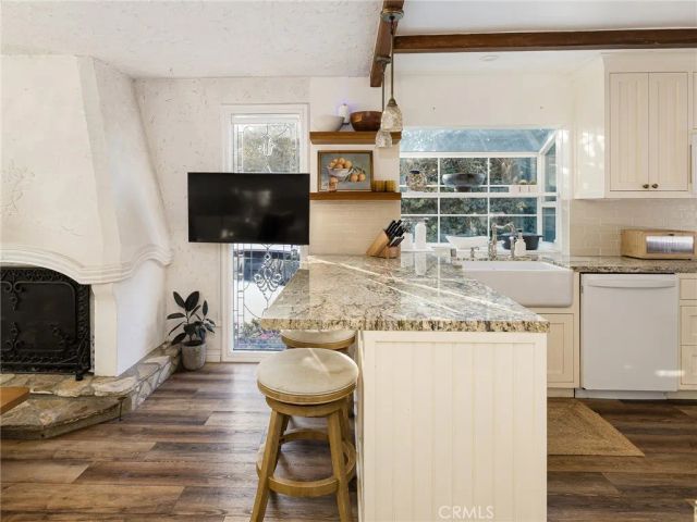 1145 6th, Hermosa Beach, CA 90254