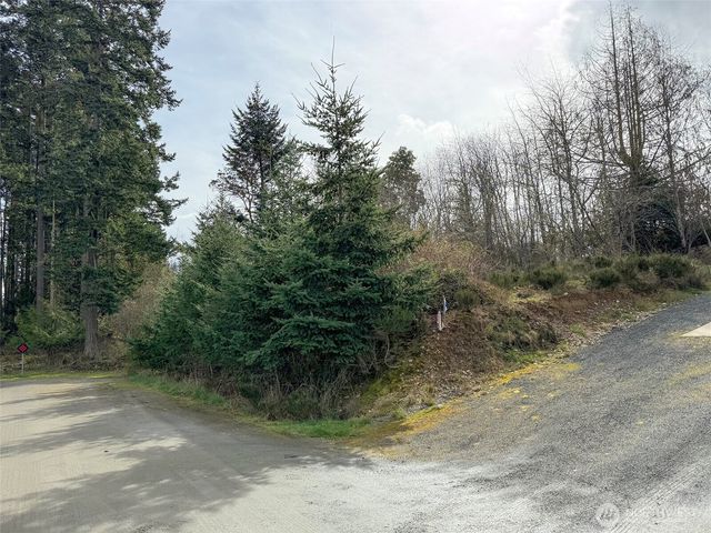 9999 W 8th Street, Port Angeles, WA 98363