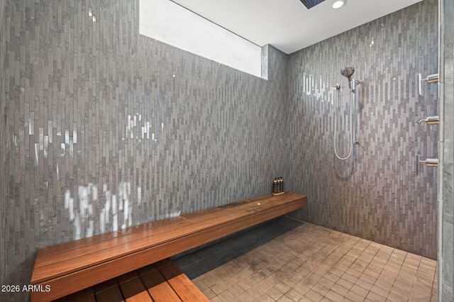 7433 E CHOLLA Lane, Scottsdale, AZ 85250