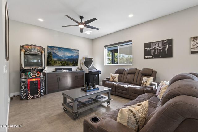 7433 E CHOLLA Lane, Scottsdale, AZ 85250