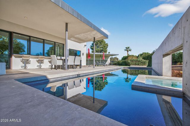 7433 E CHOLLA Lane, Scottsdale, AZ 85250