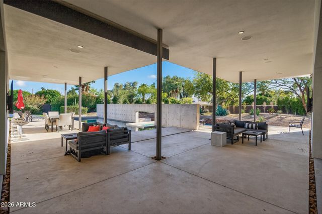 7433 E CHOLLA Lane, Scottsdale, AZ 85250