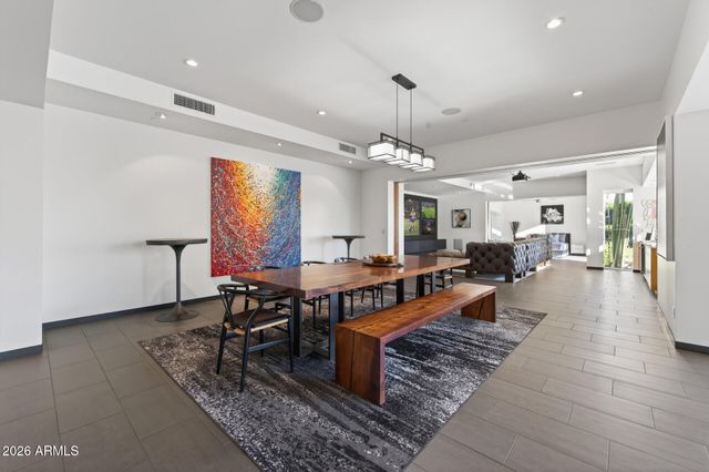 7433 E CHOLLA Lane, Scottsdale, AZ 85250