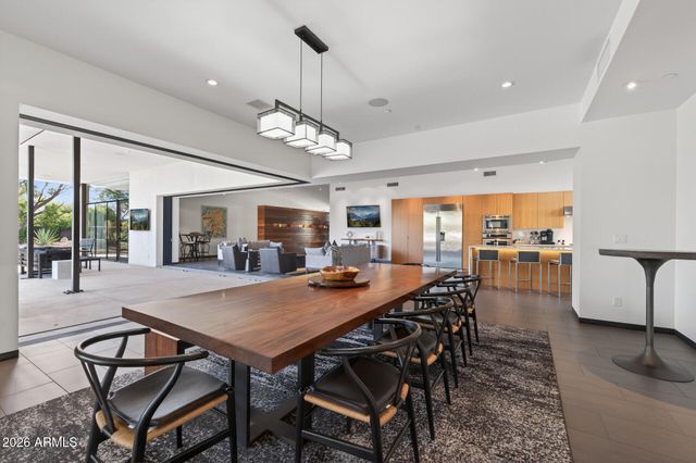 7433 E CHOLLA Lane, Scottsdale, AZ 85250