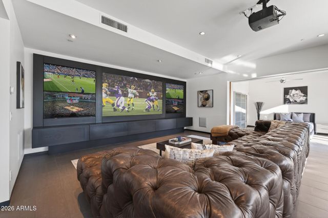 7433 E CHOLLA Lane, Scottsdale, AZ 85250