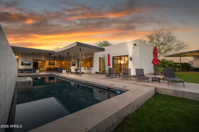 7433 E CHOLLA Lane, Scottsdale, AZ 85250