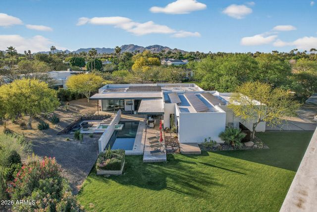 7433 E CHOLLA Lane, Scottsdale, AZ 85250