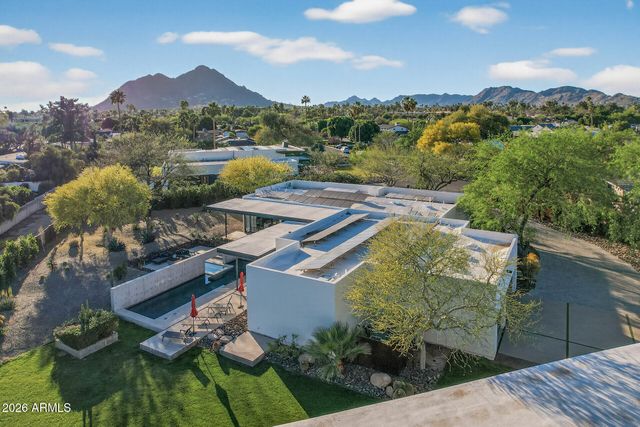 7433 E CHOLLA Lane, Scottsdale, AZ 85250