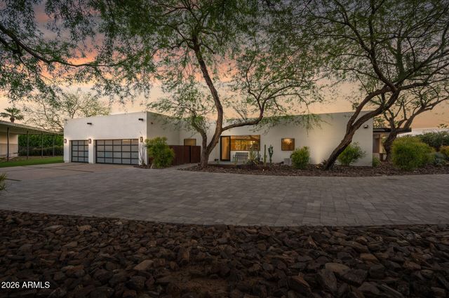 7433 E CHOLLA Lane, Scottsdale, AZ 85250