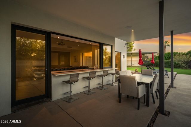 7433 E CHOLLA Lane, Scottsdale, AZ 85250