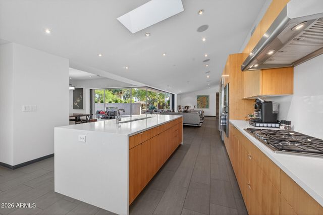 7433 E CHOLLA Lane, Scottsdale, AZ 85250