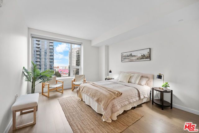 1050 S GRAND Avenue 1303, Los Angeles, CA 90015