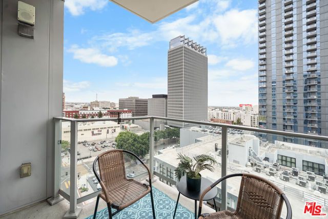 1050 S GRAND Avenue 1303, Los Angeles, CA 90015