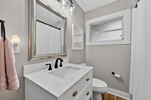 370 Edge Avenue, Valparaiso, FL 32580