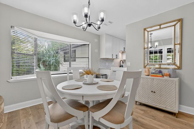 370 Edge Avenue, Valparaiso, FL 32580