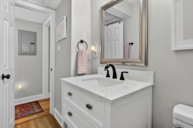 370 Edge Avenue, Valparaiso, FL 32580