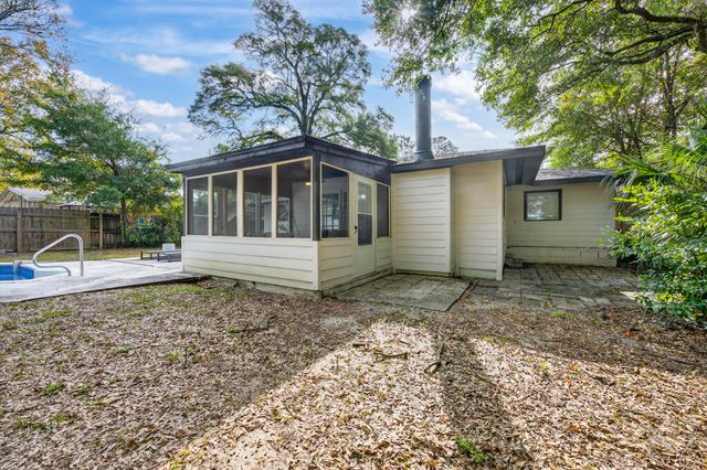 370 Edge Avenue, Valparaiso, FL 32580