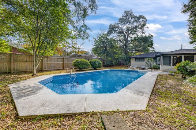 370 Edge Avenue, Valparaiso, FL 32580