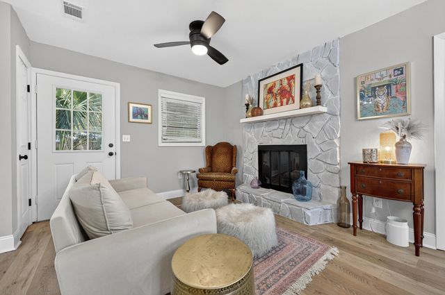 370 Edge Avenue, Valparaiso, FL 32580