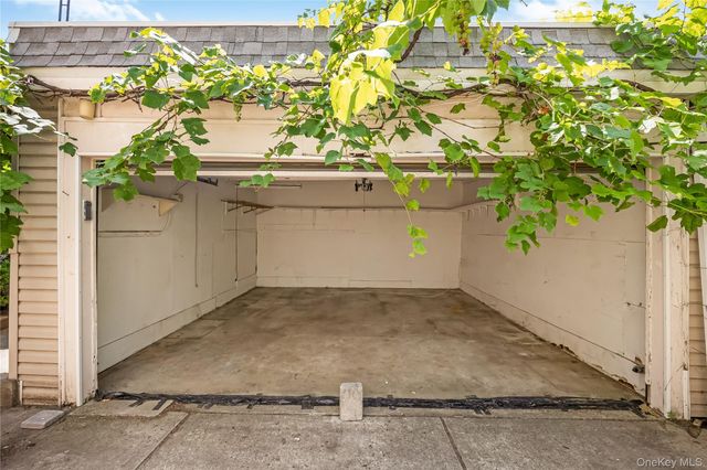 78-12 64th Street, Glendale, NY 11385