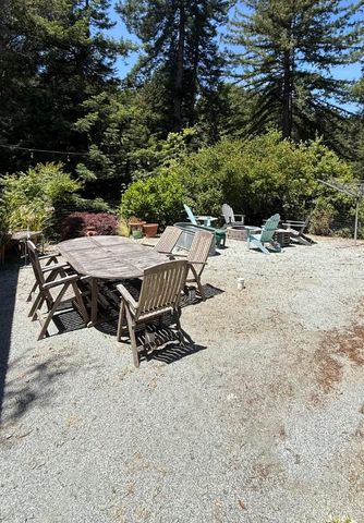 545 Flume Road, Aptos, CA 95003