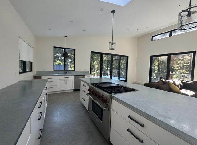 545 Flume Road, Aptos, CA 95003