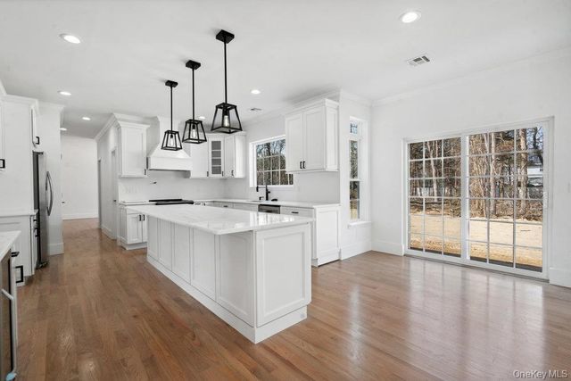 113 CURRANS Road, Middle Island, NY 11953