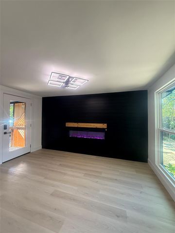 5903 Nancy DR A, Austin, TX 78745