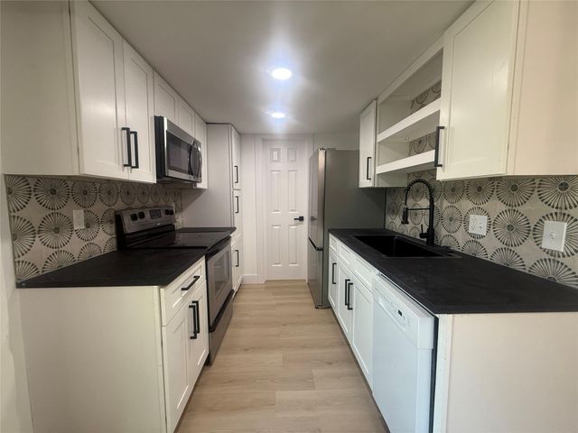 5903 Nancy DR A, Austin, TX 78745