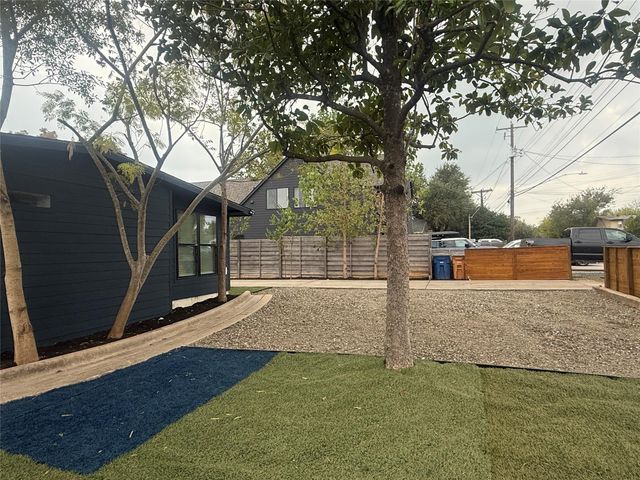 5903 Nancy DR A, Austin, TX 78745