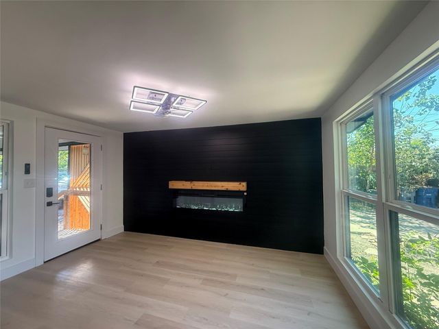 5903 Nancy DR A, Austin, TX 78745