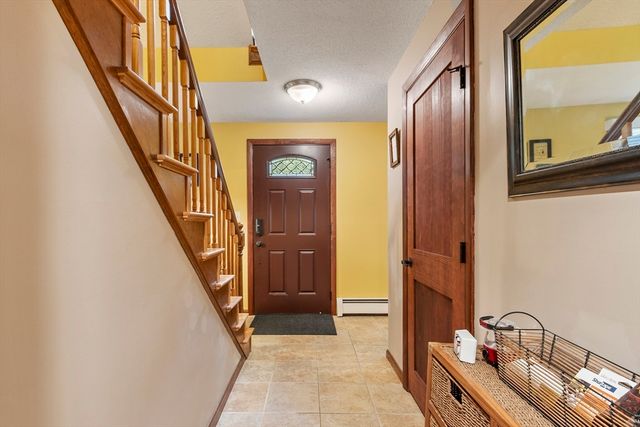 378 Pelham Rd, Dracut, MA 01826