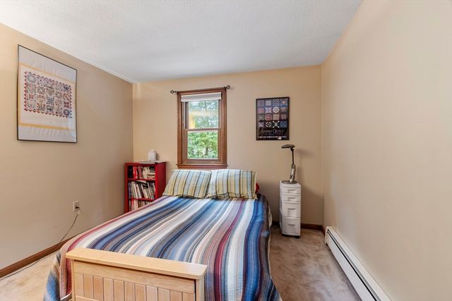 378 Pelham Rd, Dracut, MA 01826
