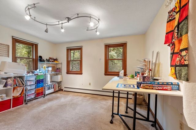 378 Pelham Rd, Dracut, MA 01826