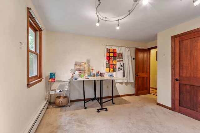 378 Pelham Rd, Dracut, MA 01826