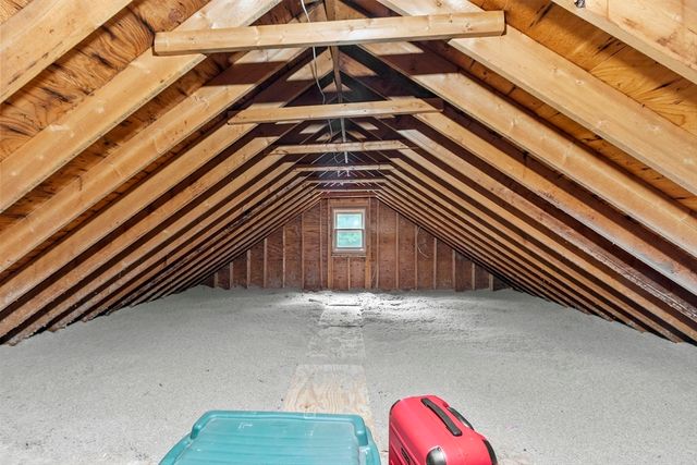 378 Pelham Rd, Dracut, MA 01826