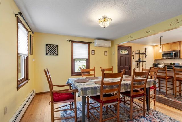 378 Pelham Rd, Dracut, MA 01826