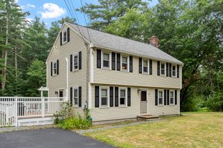378 Pelham Rd, Dracut, MA 01826