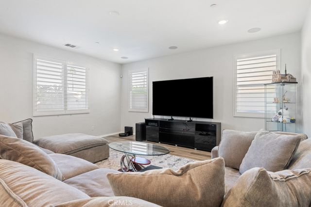 6767 Rowen Way, Riverside, CA 92504