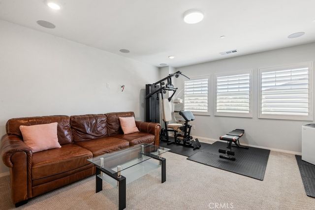 6767 Rowen Way, Riverside, CA 92504