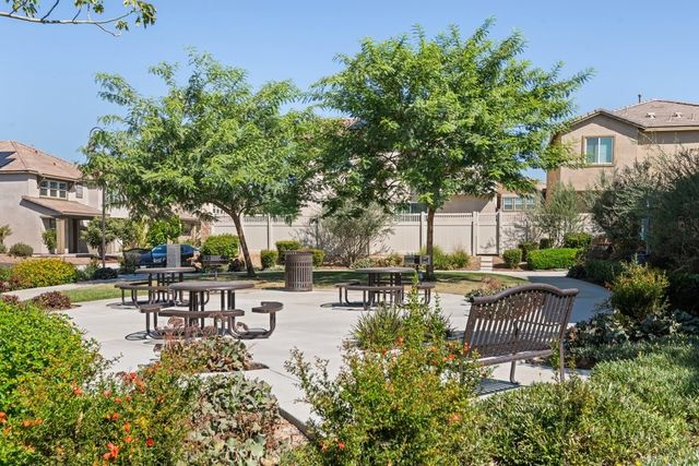 6767 Rowen Way, Riverside, CA 92504
