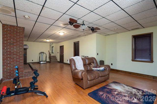 1516 Edinburg Drive, Gastonia, NC 28054